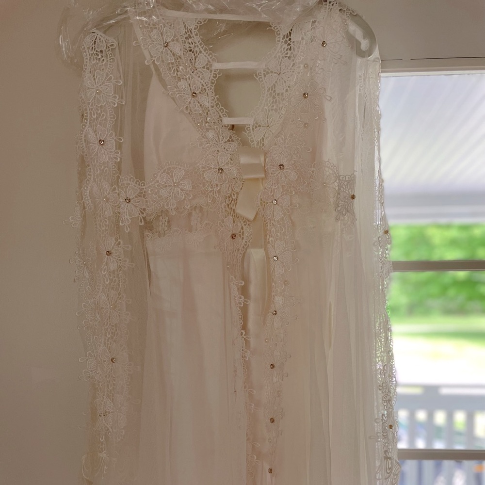Lace Bridal Robe